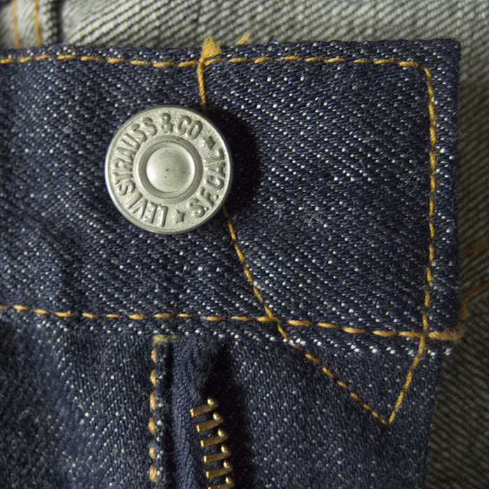 LEVI'S504ZXX (leather patch)_top button